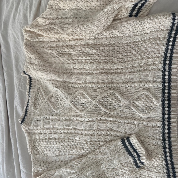 Taylor Swift, Folklore Cardigan XS/S - Picture 7 of 7